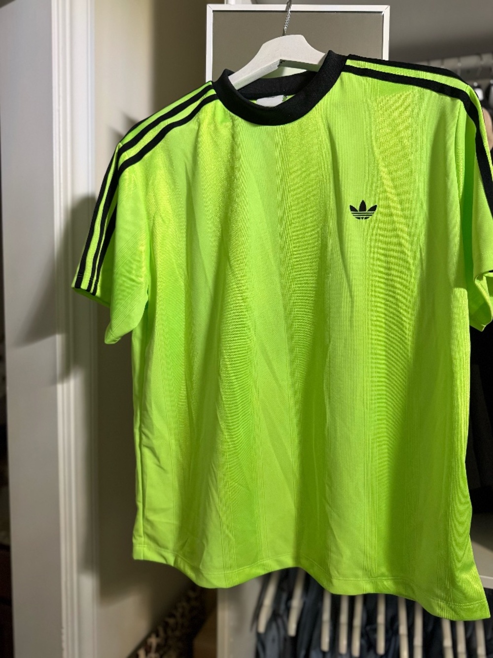 Adidas Original Green Jacquard Tee Shirt  Women Size Large